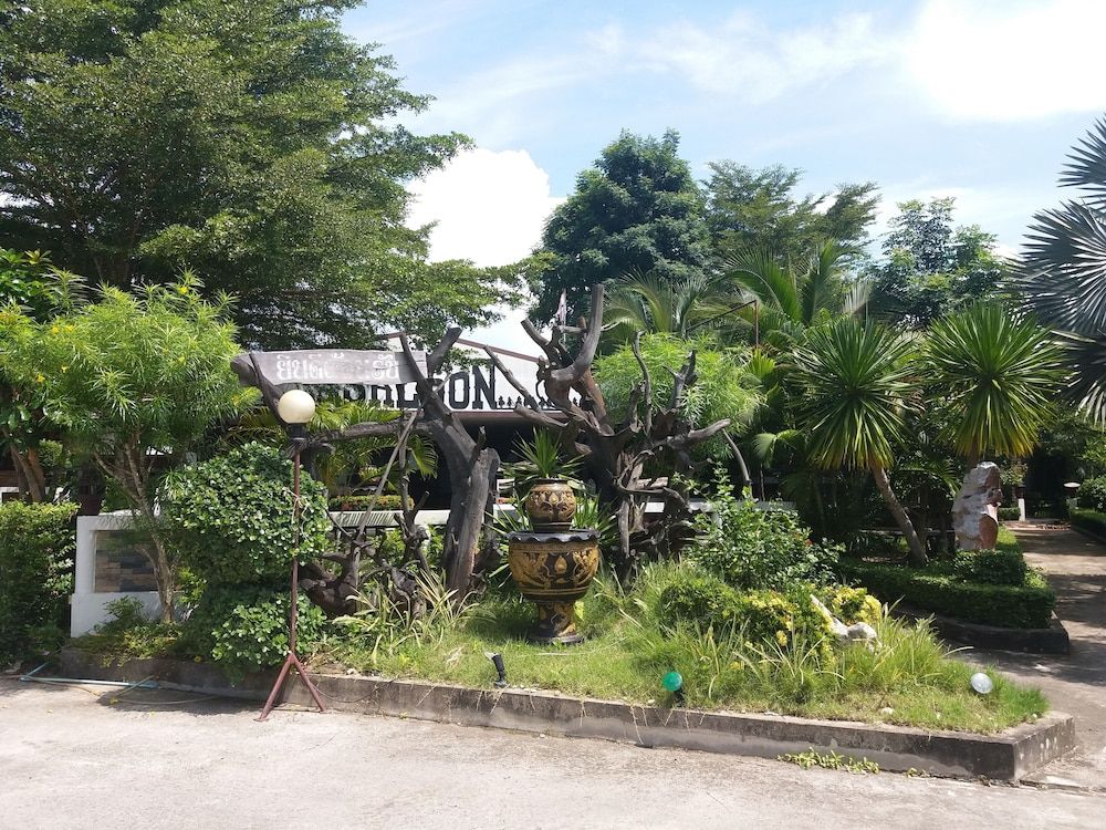 Chortip Resort