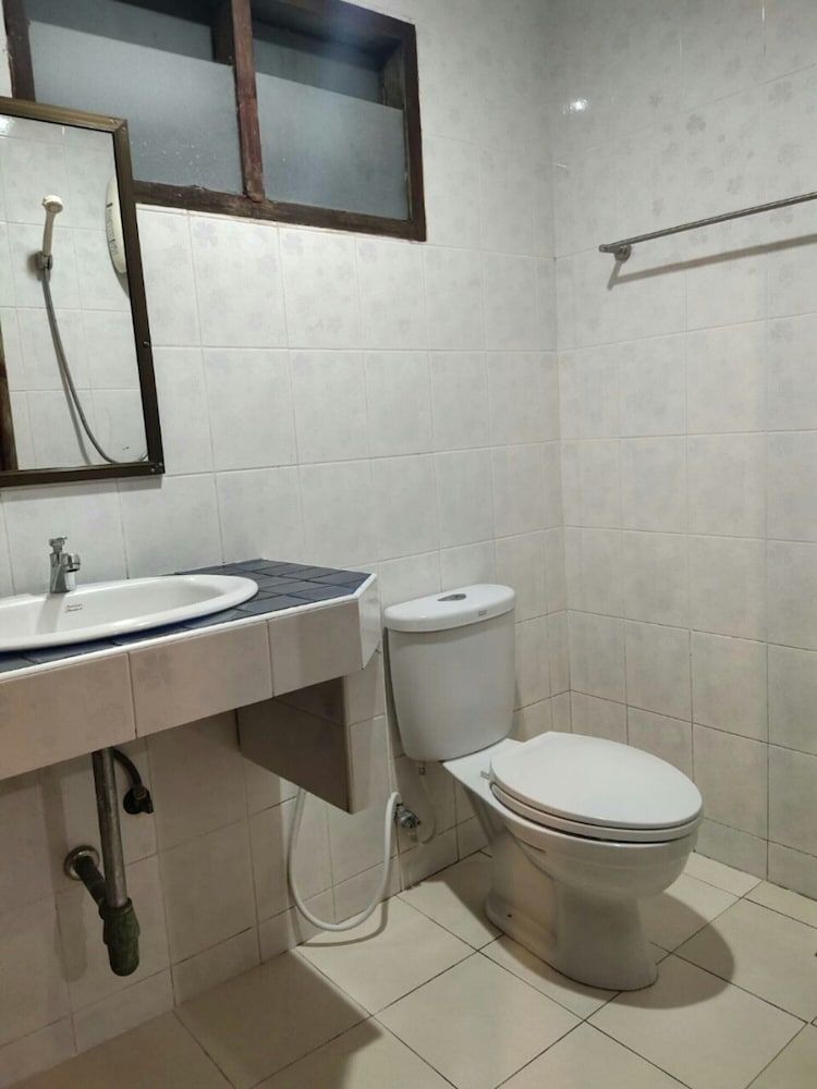 Tree House Chachoengsao Deluxe Double Room, 1 Double Bed 4