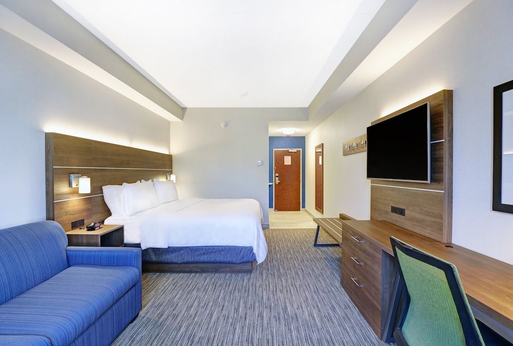 Standard Room, 1 King Bed with Sofa bed