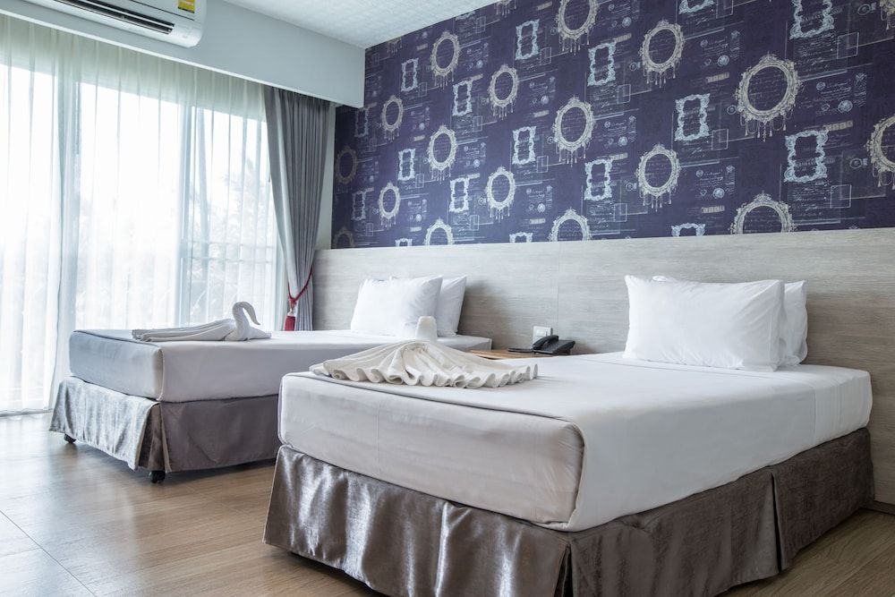 Juntra Resort and Hotel Grand Deluxe Room 5