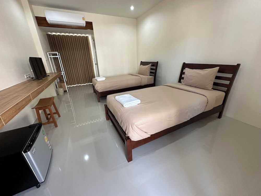 Wattana House Standard Double Room
