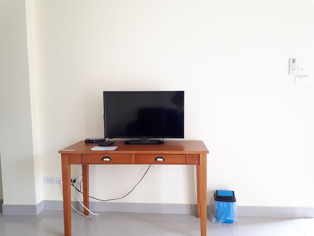 Wattana House Standard Double Room 11
