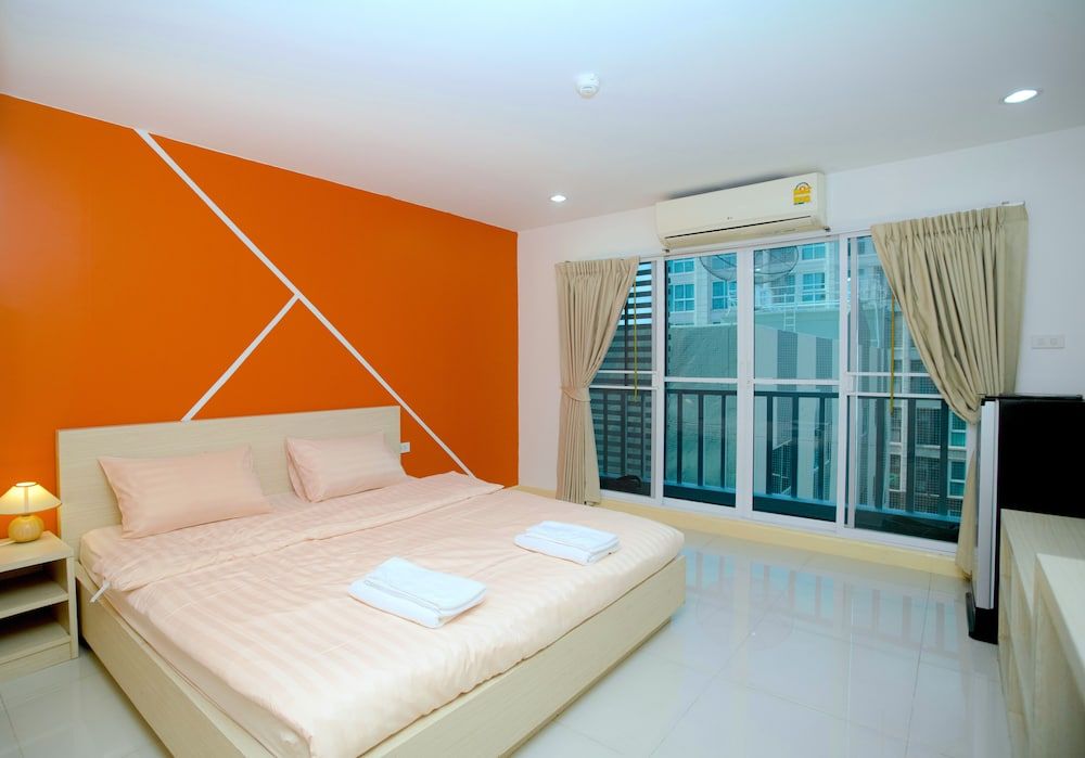 Baan Mek Mok Studio 3