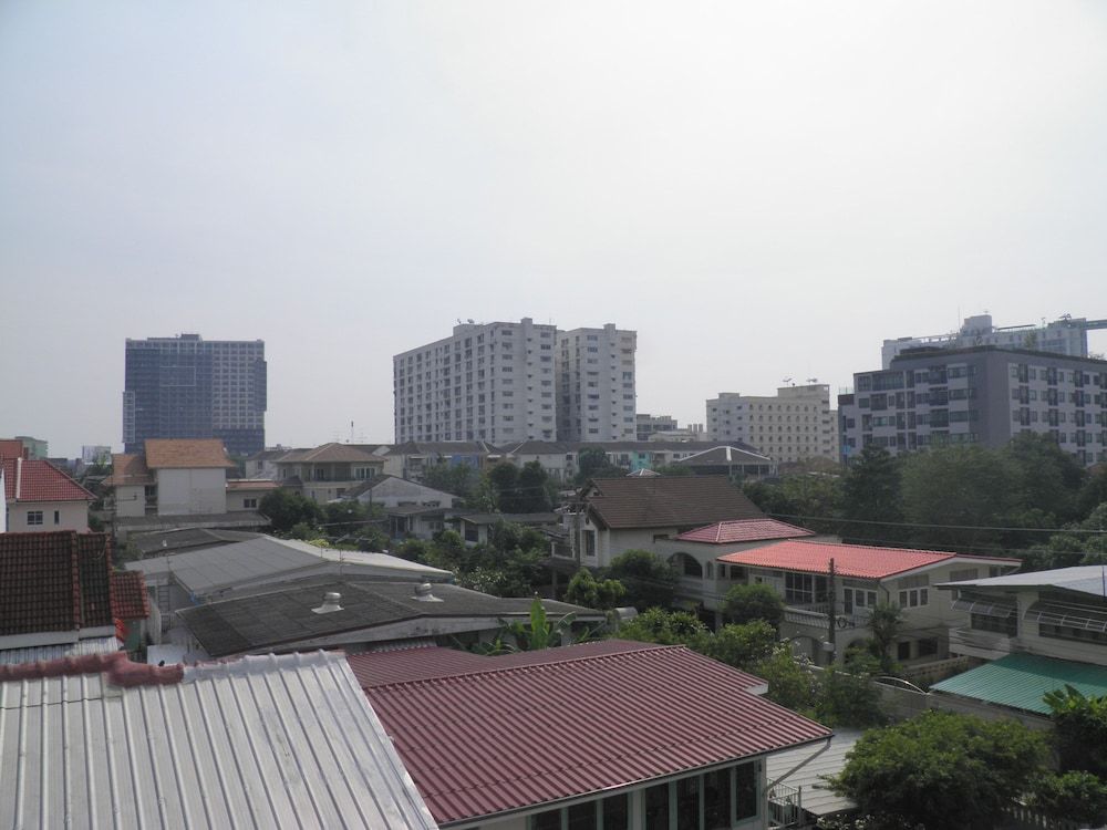 Maneeya Park Residence Elite Room 13