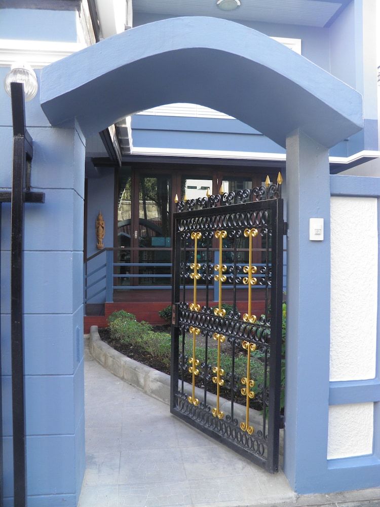 undefined Maneeya Park Residence 4