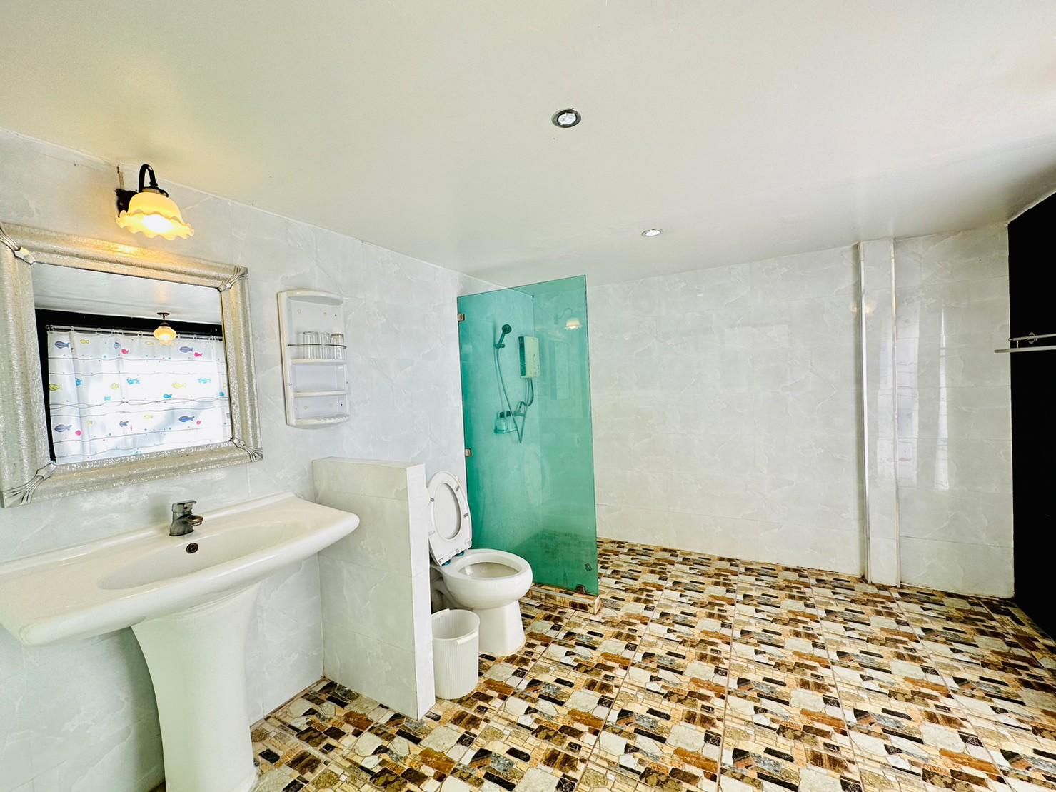 Yoko River Kwai Resort Deluxe Triple 2