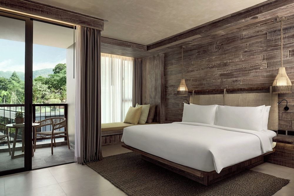 Dinso Resort & Villas Phuket, Vignette Collection by IHG Premium Room 2