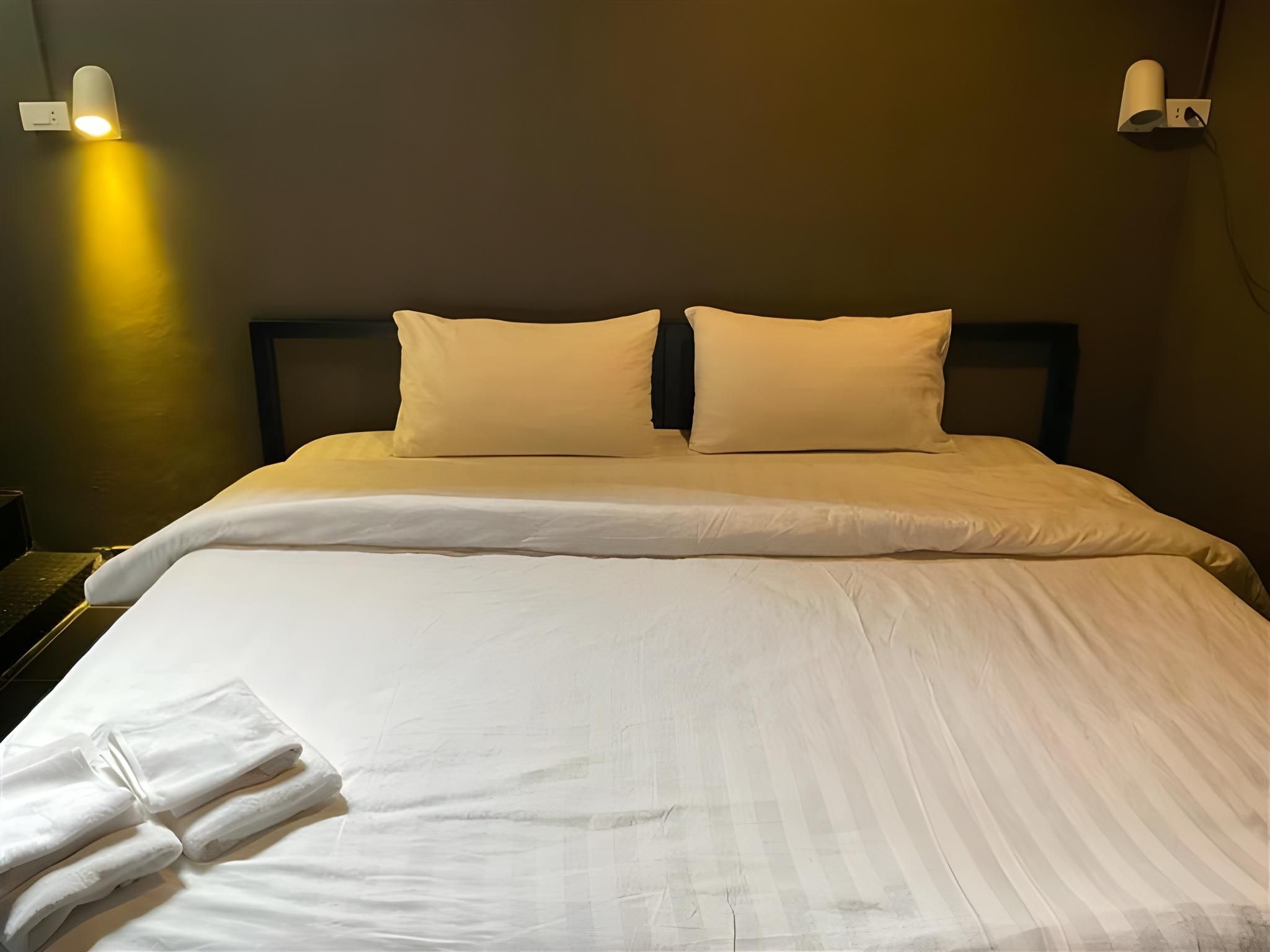 Capsule Hostel Chiangkhan 1 Bedroom Deluxe 2