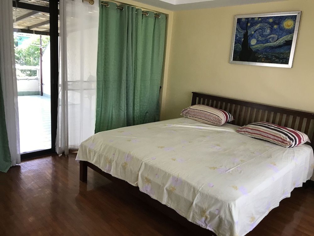 Basic Apartment, 2 Bedrooms, Kitchen, Sea Facing