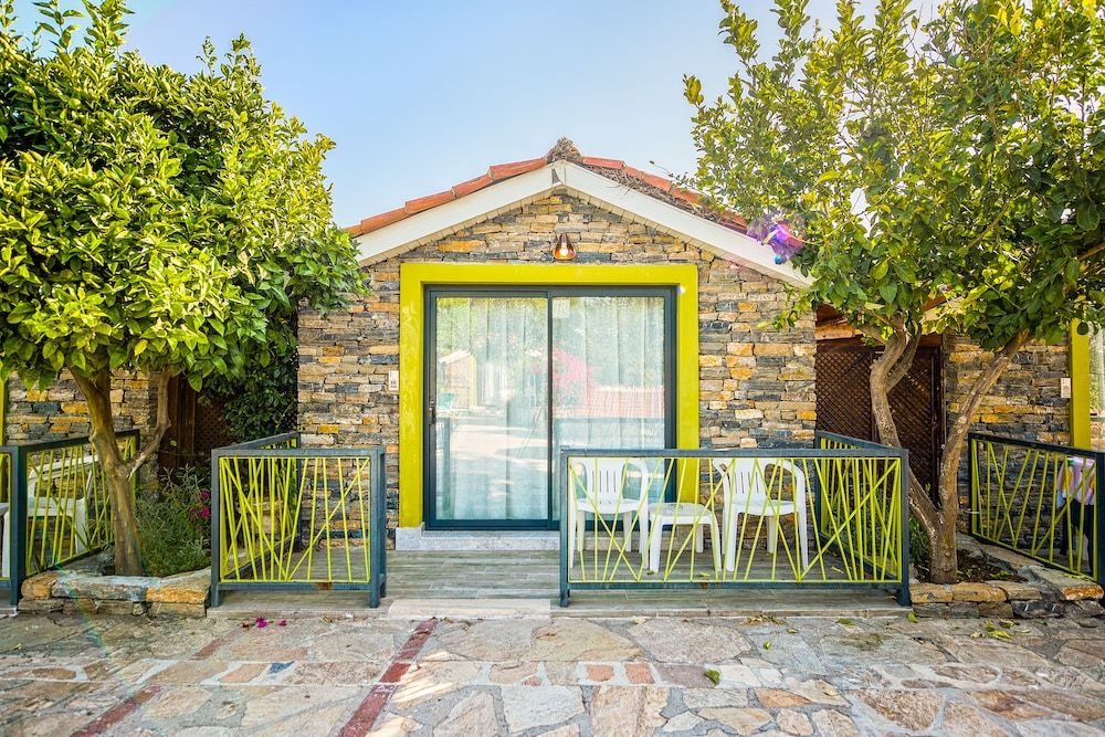 Leda Beach Hotel Triple Room 10