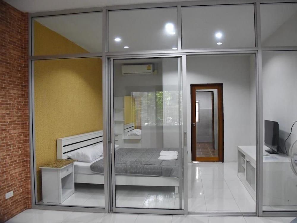 Fairtex Residence One Bedroom Apartment 3