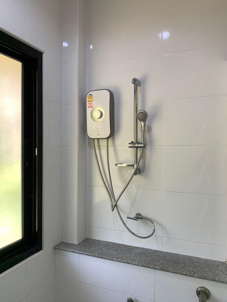 Baan Pingkan Wellness Resort Deluxe Triple Room 22