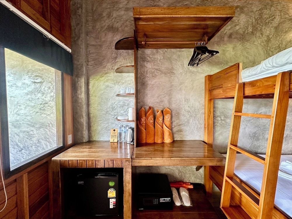 Koh Tao Relax Freedom Beach Resort Family Room, Bay View (Free pick up and dop off at Mae Haad) 7