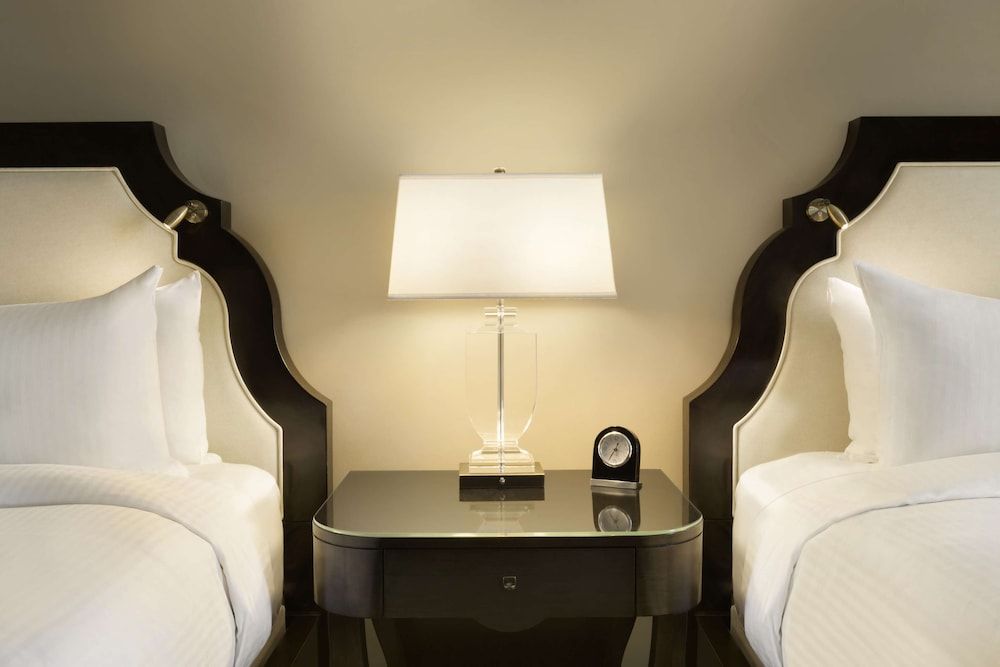 Fairmont Hotel Vancouver Fairmont Room, 2 Queen Beds 5