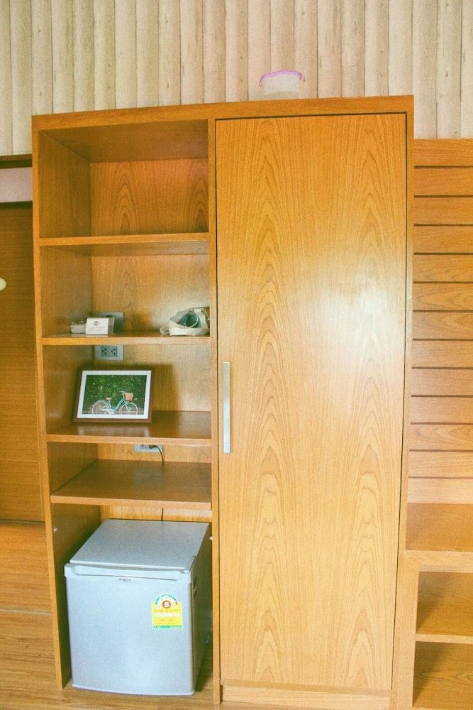 Twin Bed Room