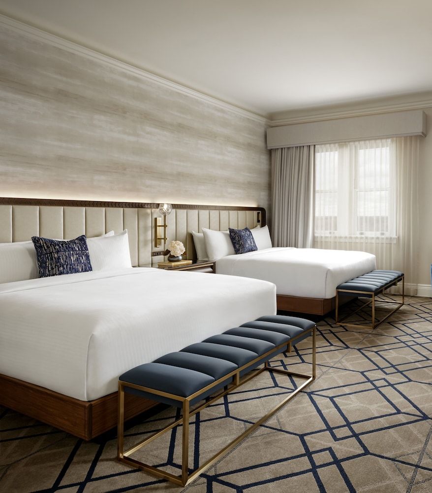 Fairmont Hotel Macdonald