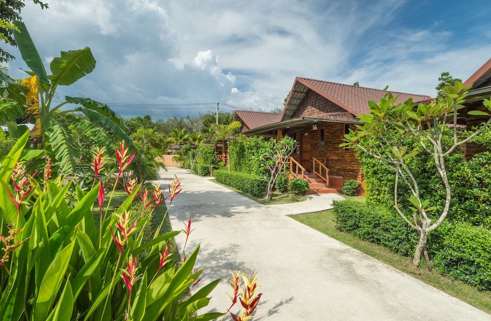 Pinthong Aonang Villa 2-Bedroom Villa 14