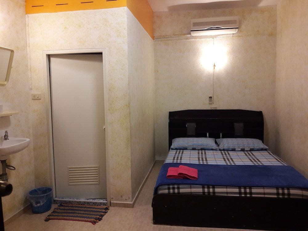 JP Hometel Standard Double Room - No TV 24