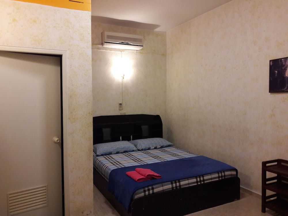 JP Hometel Standard Double Room - No TV 15