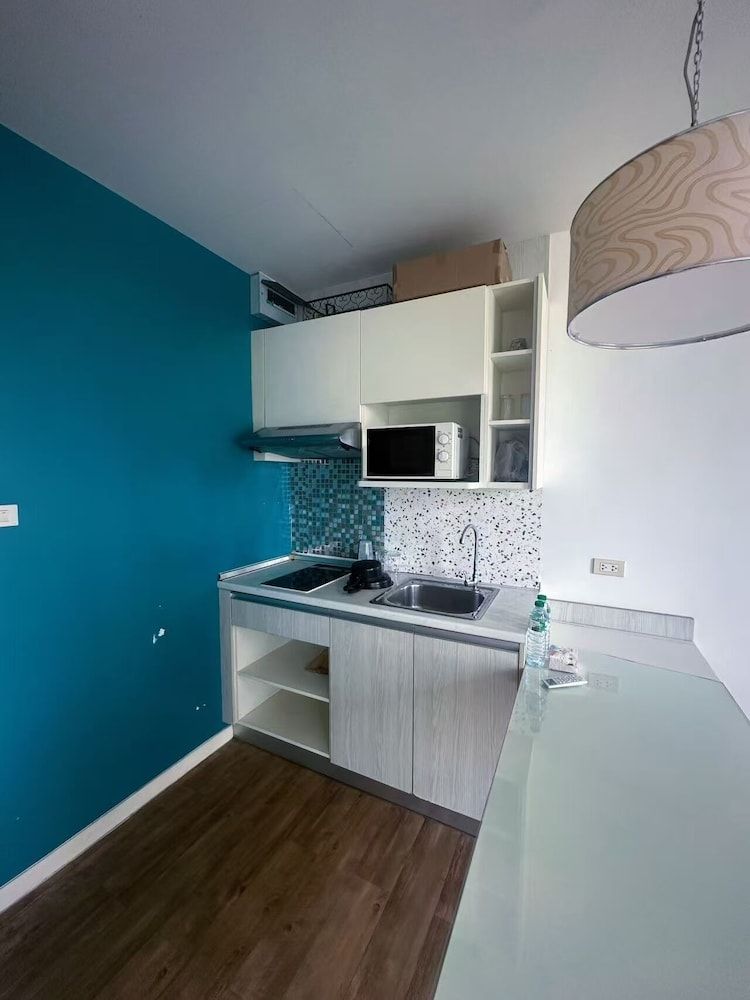 Abani Jomtien Inn Business Studio 4