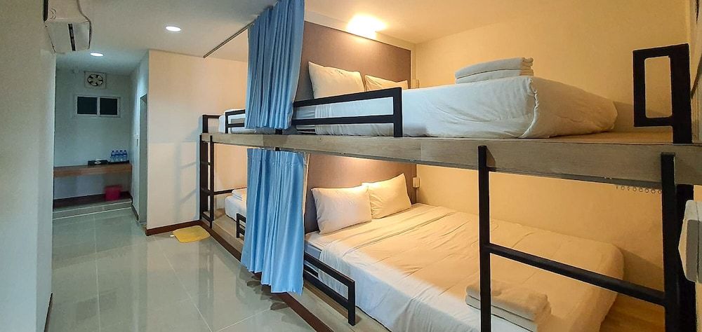 Phornpailin Riverside Resort Bunk Bed - Dormitory Room 2