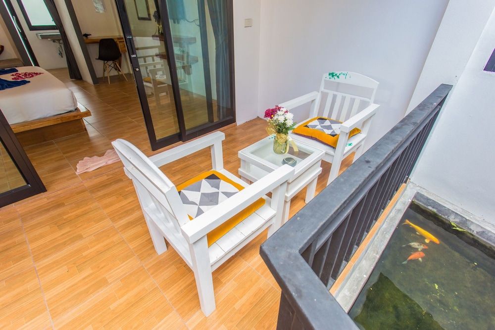 The Ozo Koh Tao Deluxe Room, Pool View 6