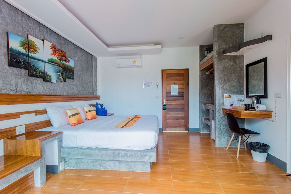 The Ozo Koh Tao Standard Room, Pool View 5