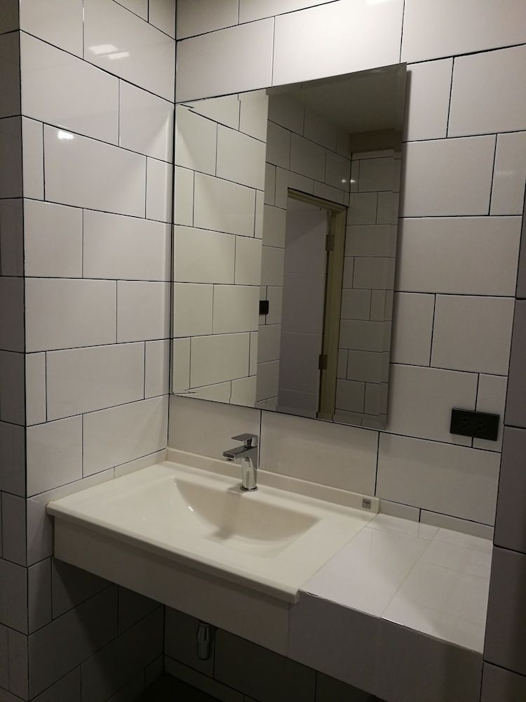 The Hubitat - Hostel Quadruple Room 4