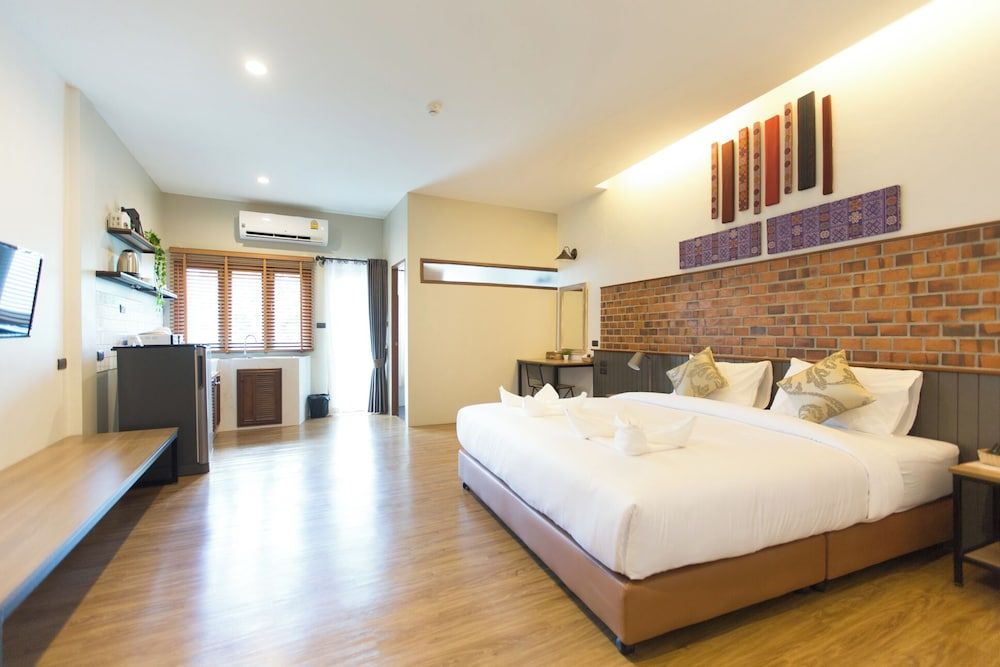 The Old City Wall Inn