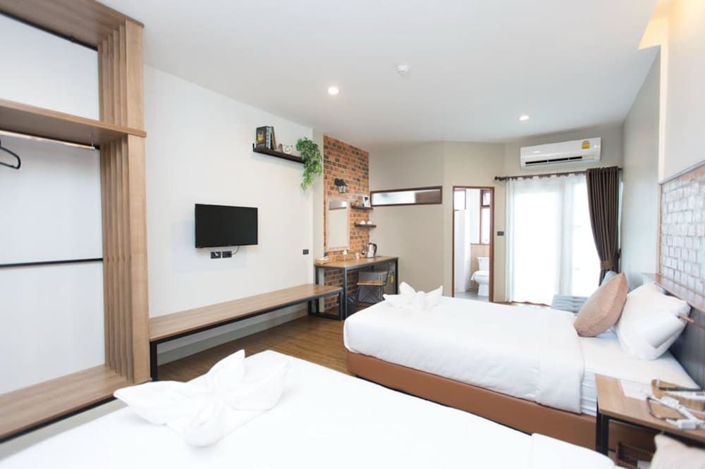 Deluxe Twin Room, Multiple Beds, Garden View