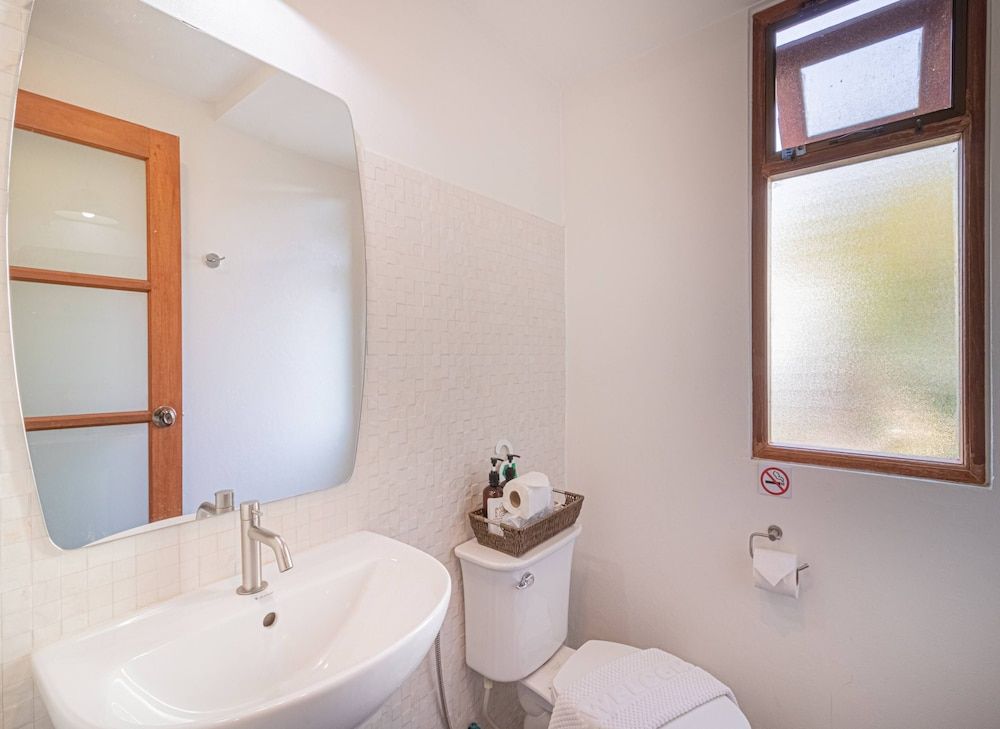 The Old City Wall Inn Superior Triple Room, Multiple Beds, Garden View 7