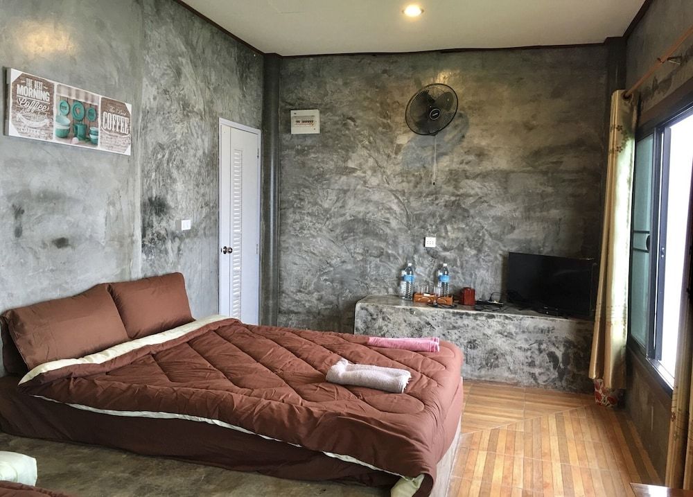 Seemok Resort Room for 4 People 3