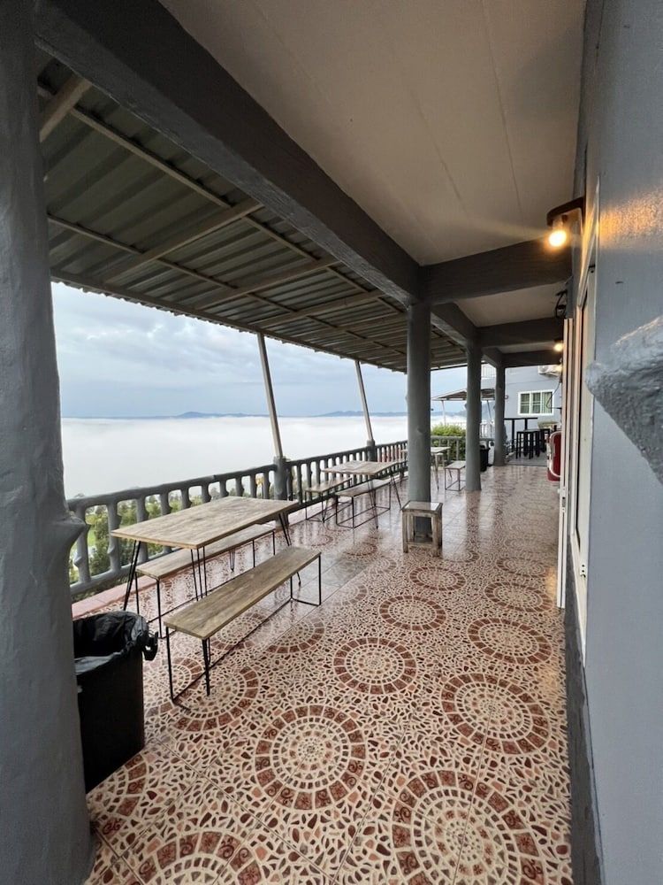 Seemok Resort Room for 2 People 8