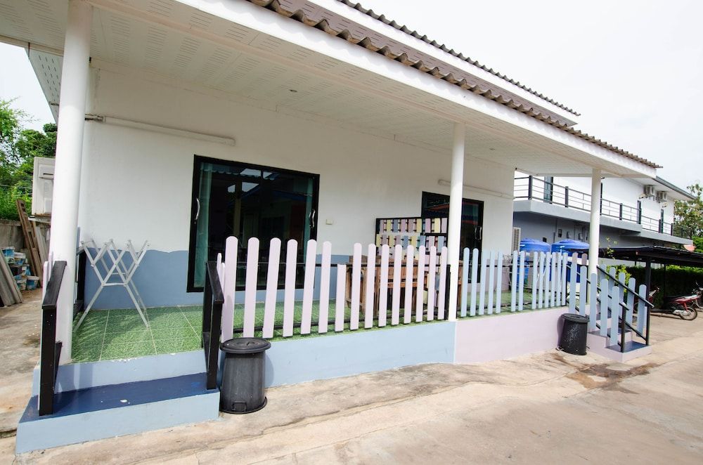 The Rest Hotel Family Room 5