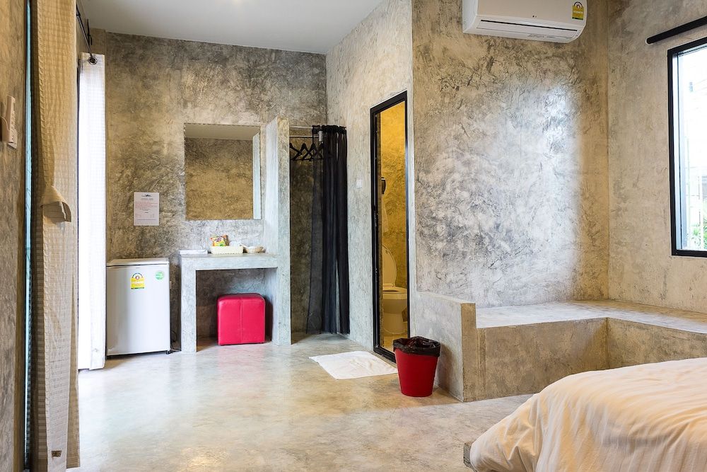 The Rest Hotel Superior Double Room 2