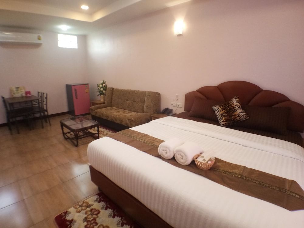 Hi Tech Resort Double Room 10