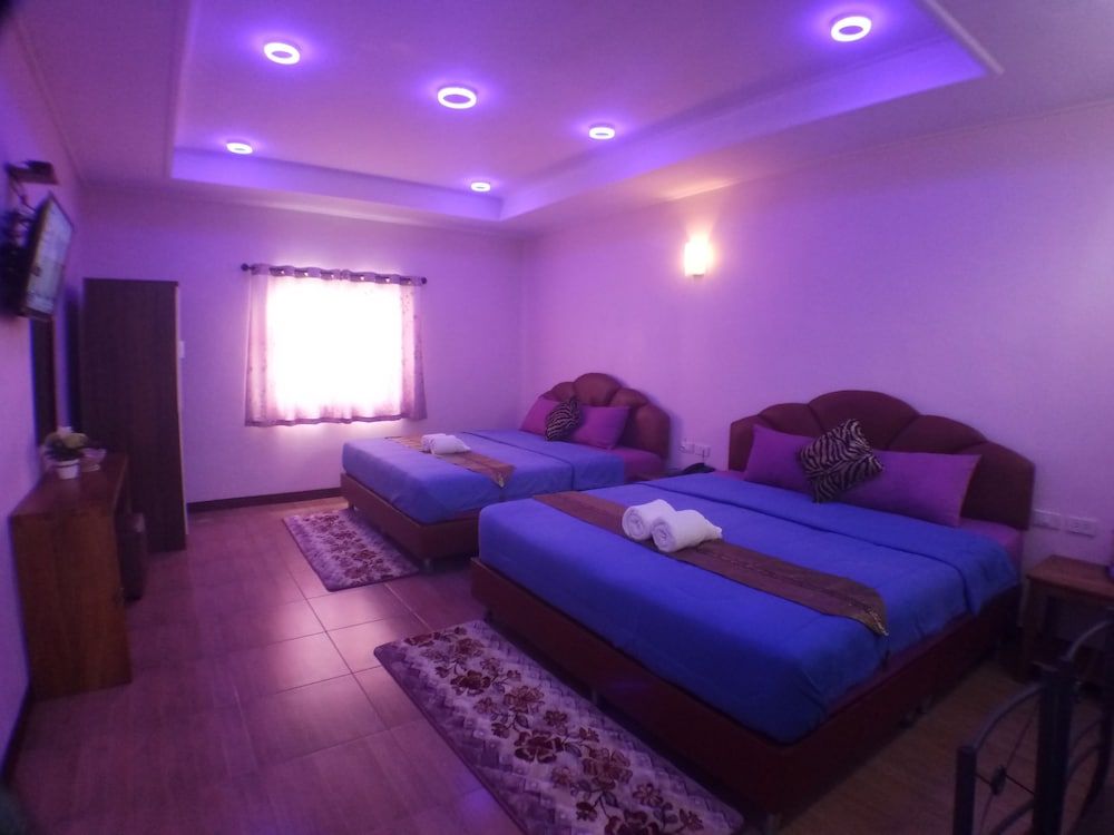 Hi Tech Resort Family Room 5