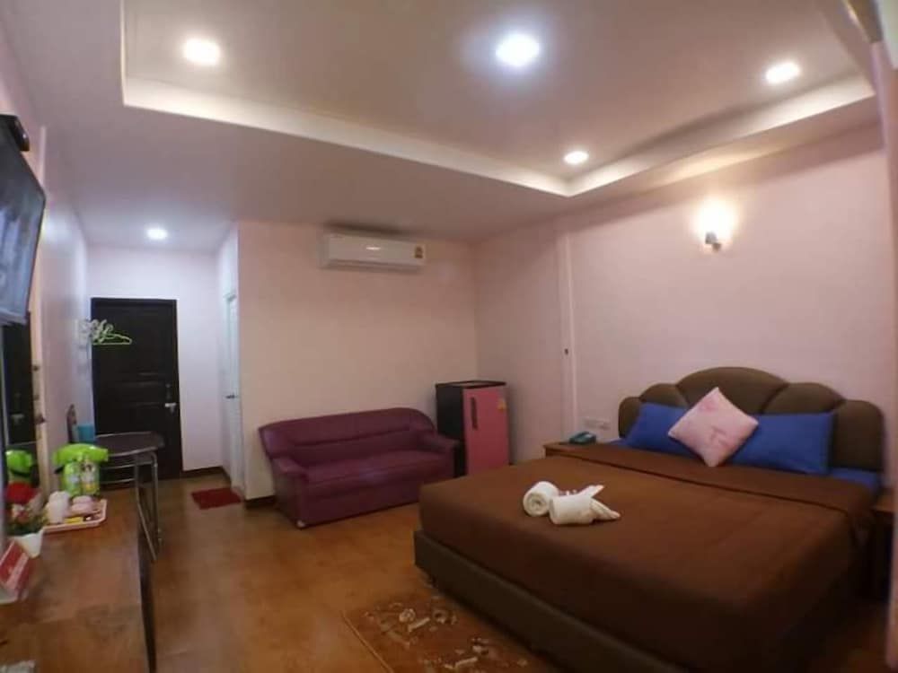 Hi Tech Resort Double Room 12