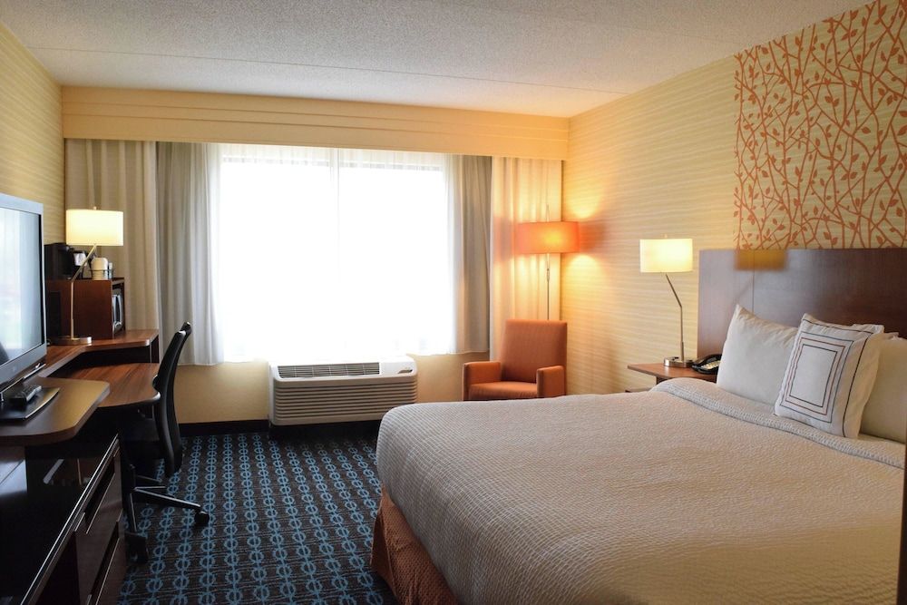 Room, 1 King Bed, Non Smoking
