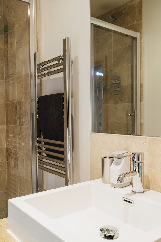 Weeke Barton Classic Double Room, 1 Queen Bed (Alfie) 5