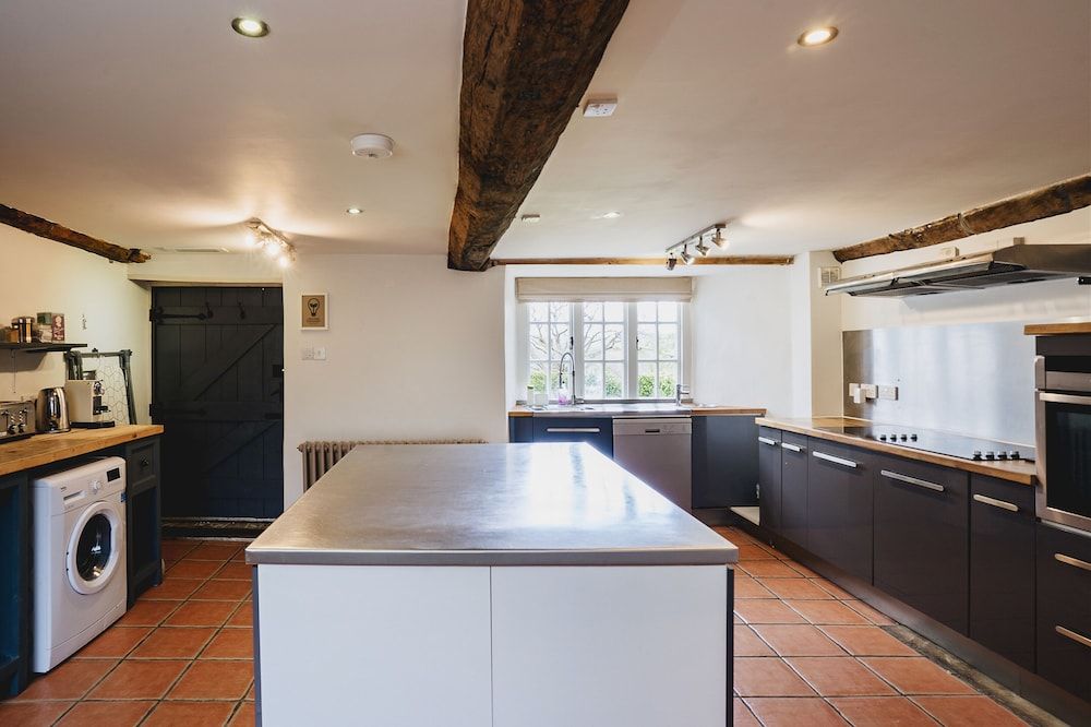 Deluxe House Garden, 4 King and 2 Queen, 6 Bedroom, Valley View