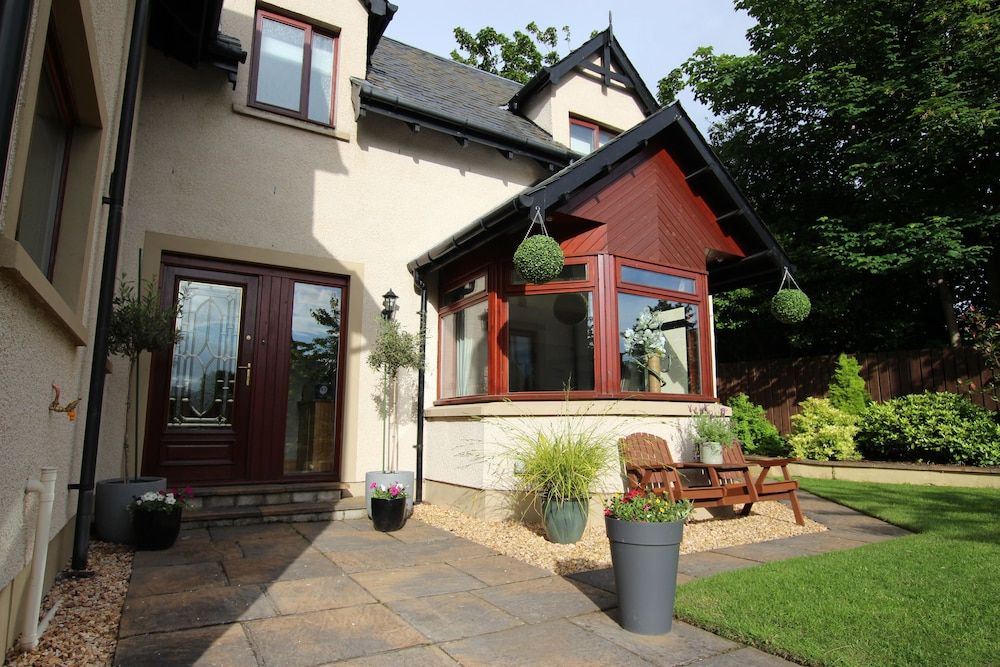 undefined Culliss House 5