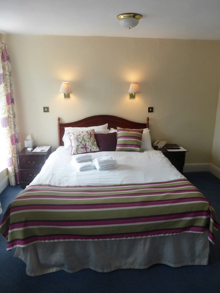 Harry's Hotel Family Room 12 2