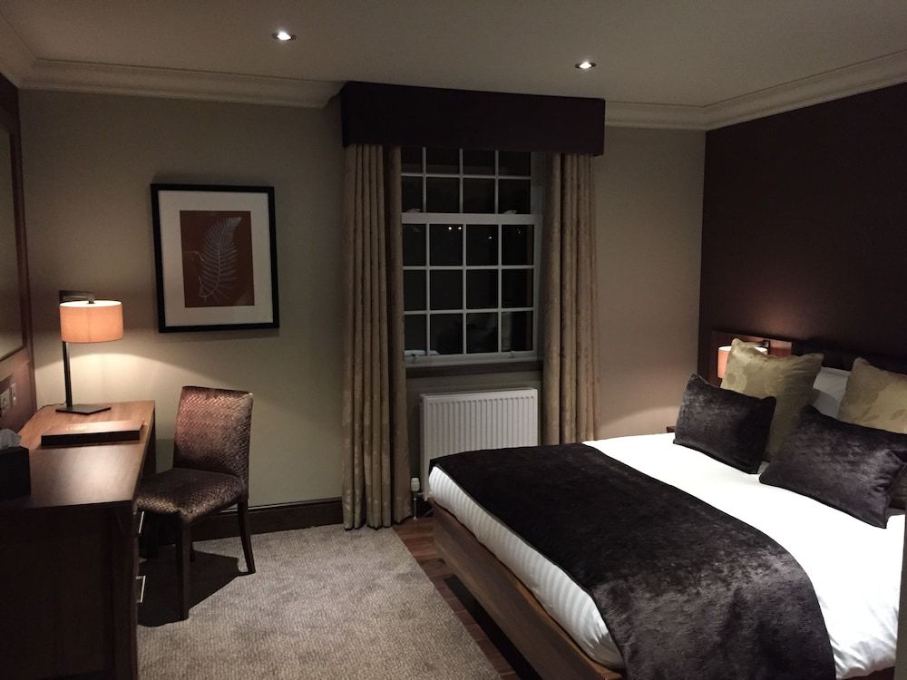 undefined The Busby Hotel 8