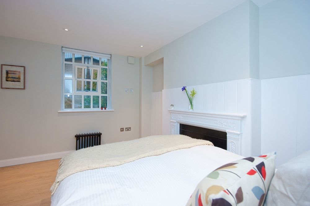 undefined The London Agent Spitalfields 8