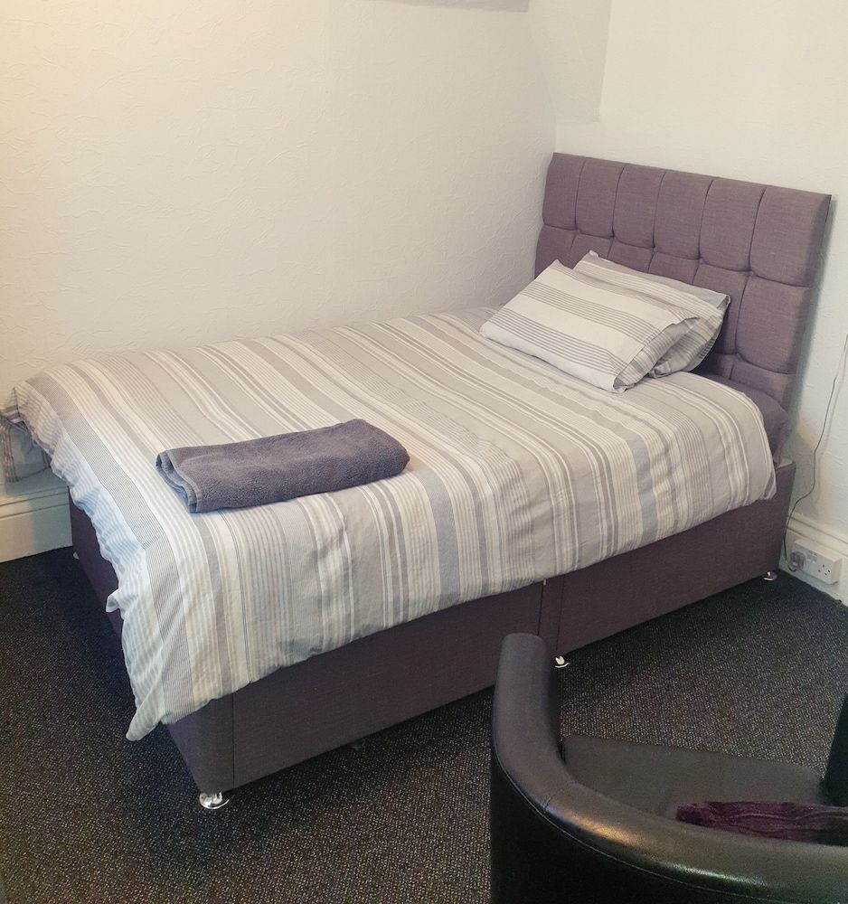 Standard Single Room, Ensuite