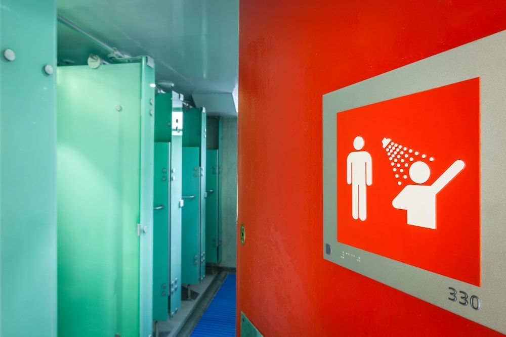 LSE Rosebery Hall - Campus Accommodation Standard Twin Room, 2 Twin Beds, Shared Bathroom 8