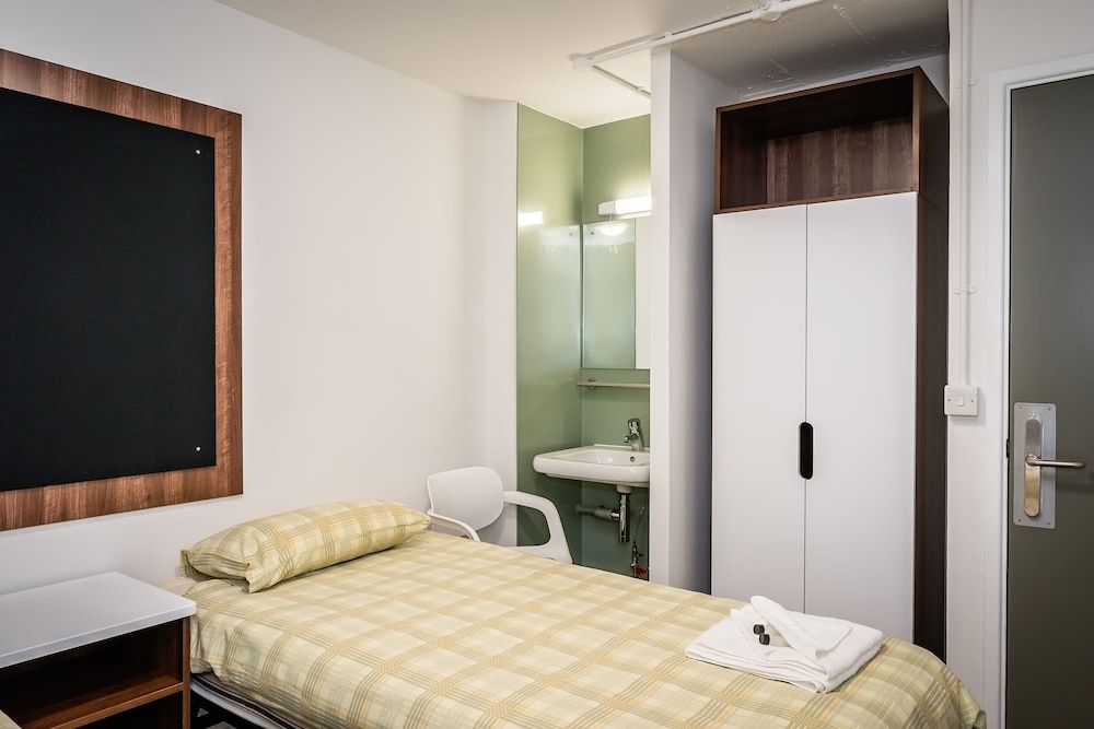 undefined LSE Rosebery Hall - Campus Accommodation 9
