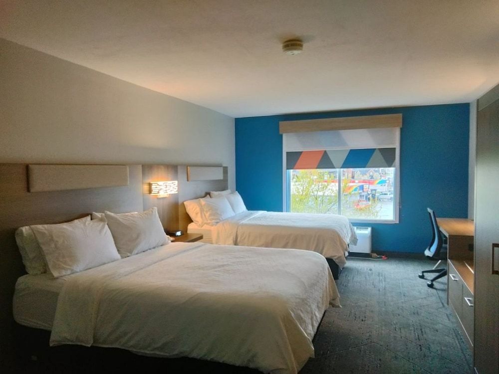 Standard Room, 2 Queen Beds, Accessible, Non Smoking (Communications)