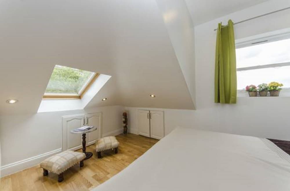 Grand Apartments Fulham Palace Family Apartment, Multiple Beds, City View 6